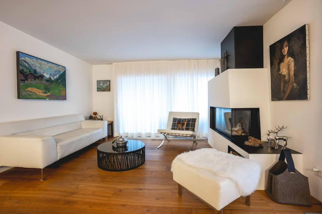 Stylish Home With Matterhorn View In The Center Zermatt Ngoại thất bức ảnh