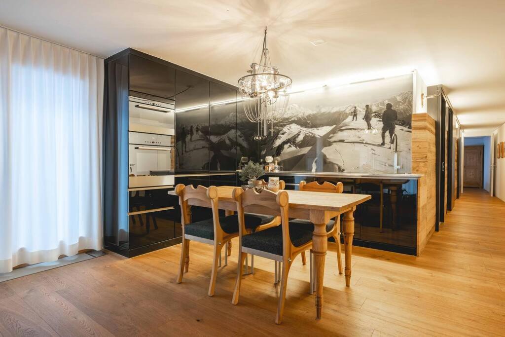Stylish Home With Matterhorn View In The Center Zermatt Ngoại thất bức ảnh