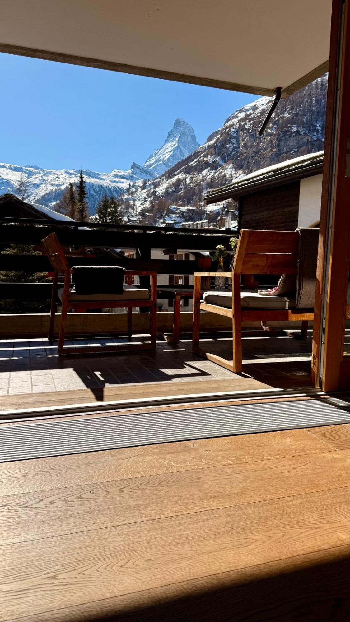 Stylish Home With Matterhorn View In The Center Zermatt Ngoại thất bức ảnh
